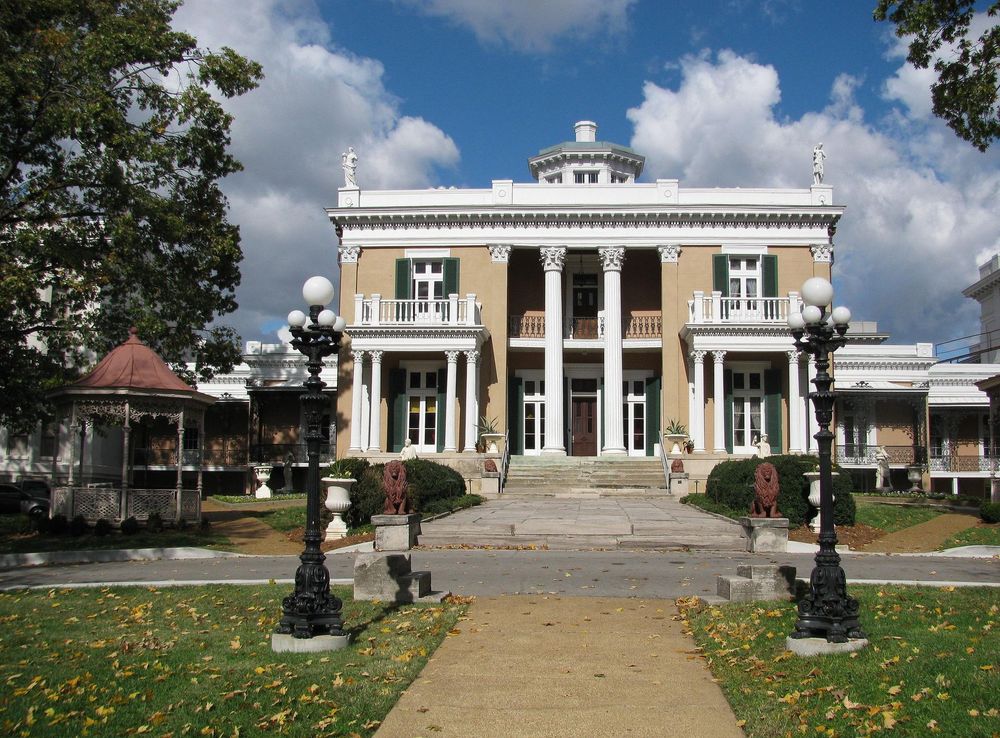 Plik:Mansion Front 2010.JPG – Wikipedia, wolna encyklopedia