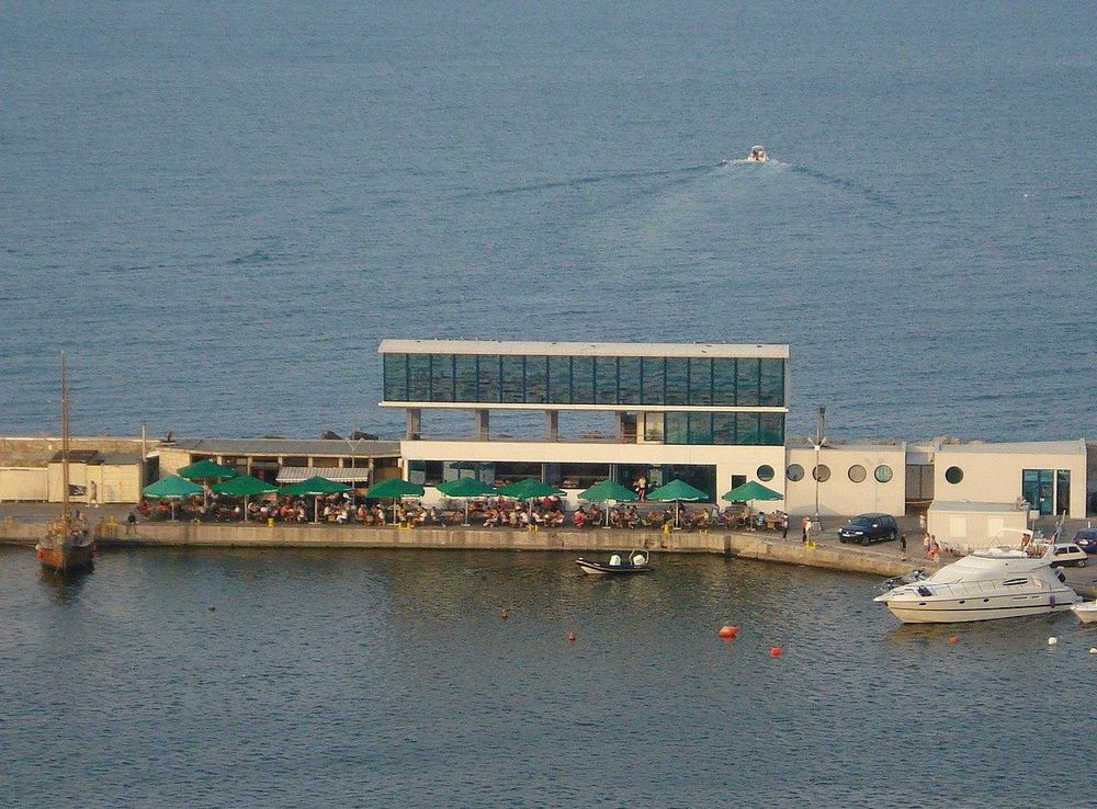 File:Portul Tomis.JPG - Wikimedia Commons