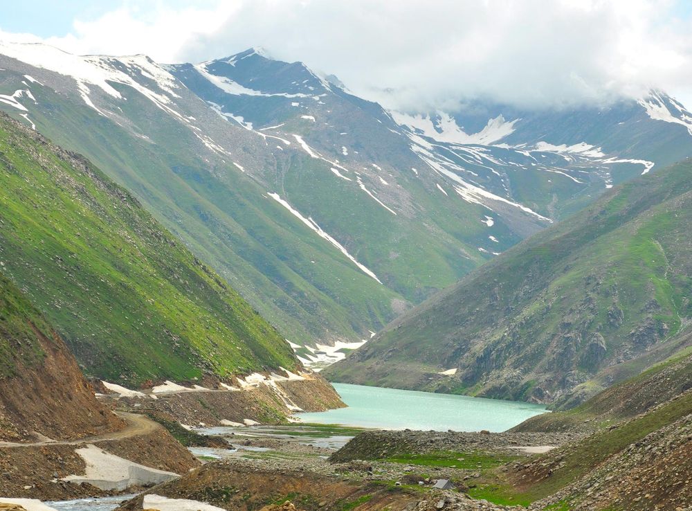 File:Lulusar Lake, Naran, KPK, Pakistan.JPG - Wikimedia Commons