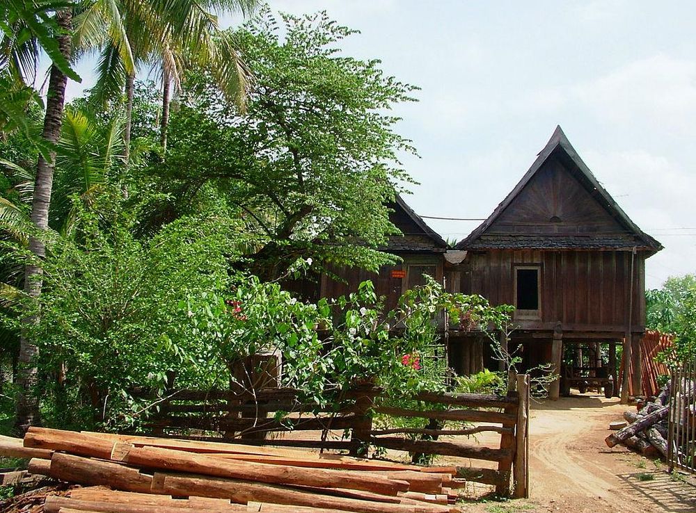 Tập tin:Lao stilt house in Ban Don.JPG – Wikipedia tiếng Việt