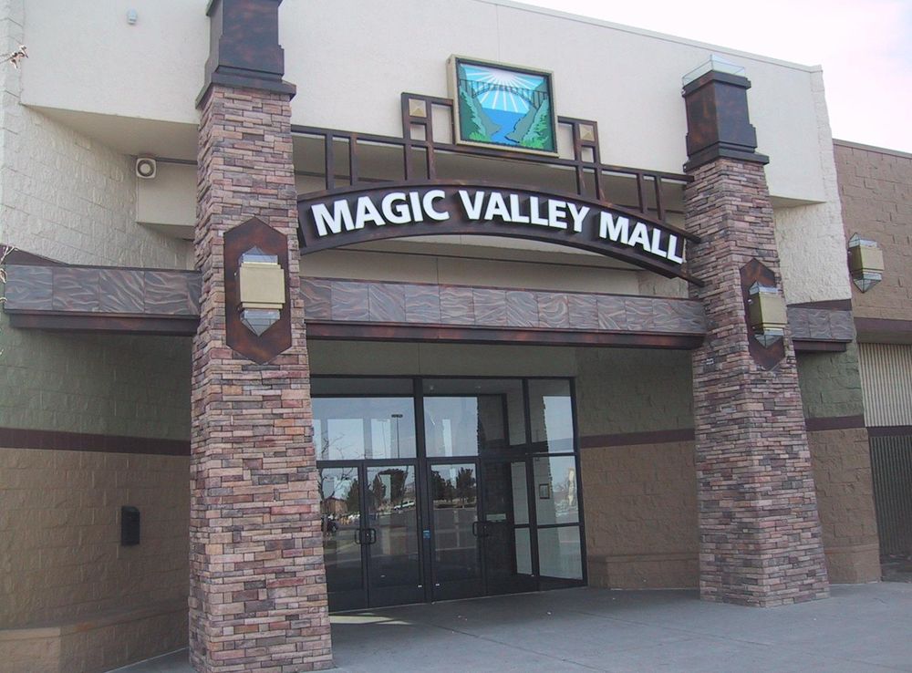File:Http-www.magicvalleymall.com - panoramio.jpg - Wikimedia Commons