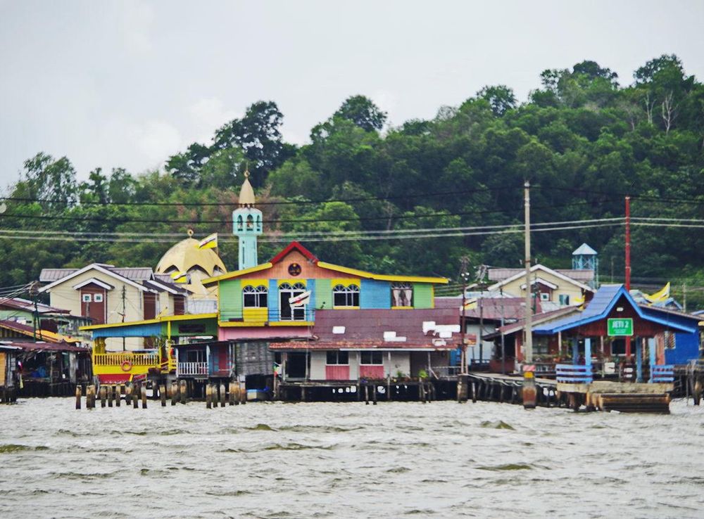 File:BN-bsb-kampong-ayer.jpg - Wikipedia
