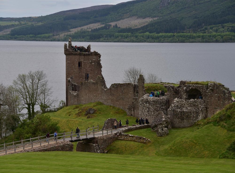 File:Urquhart Castle 2017-05-22.jpg - Wikipedia