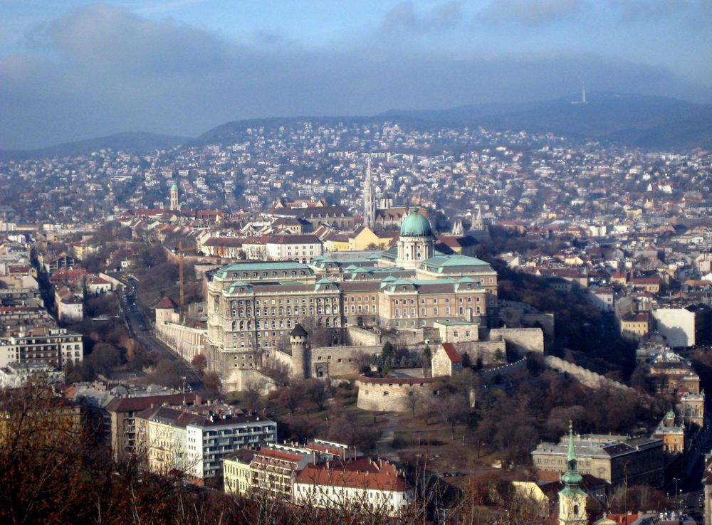 File:Budapest, view to Buda Castle Hill and Buda Hills.jpg - Wikimedia  Commons