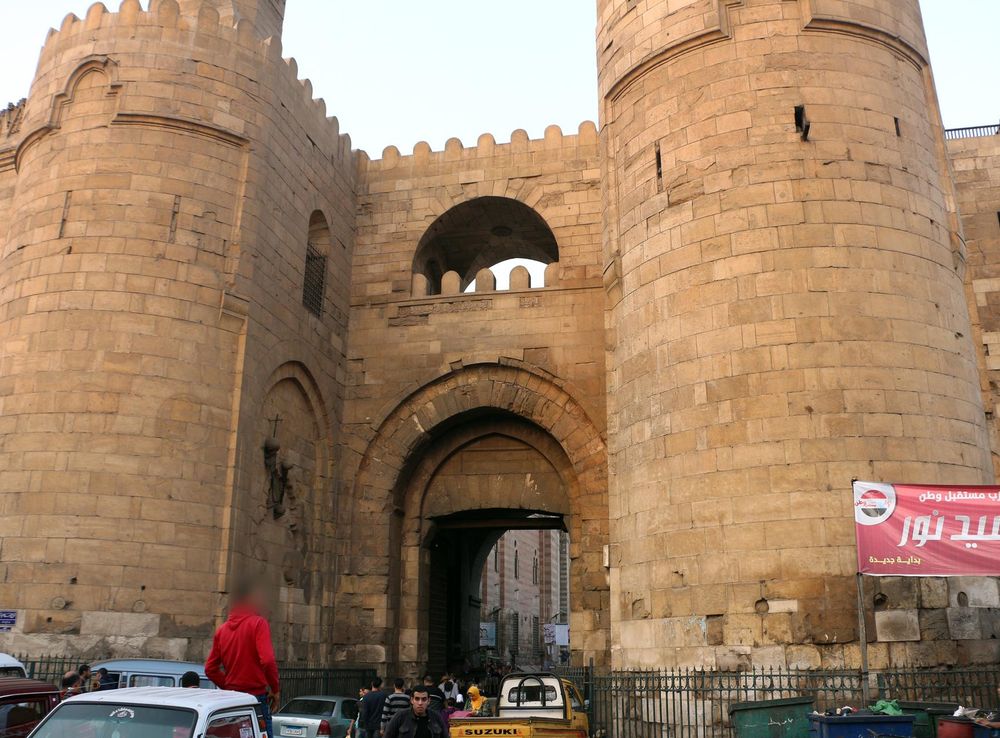 File:Cairo, bab zuweila 02.JPG - Wikimedia Commons