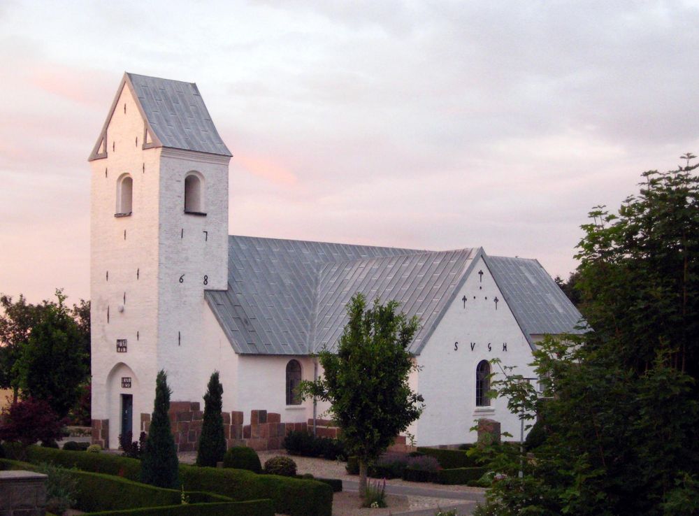 File:Horsens Kirke i Langholt 2010 ubt.JPG - Wikimedia Commons