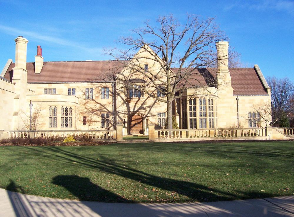 File:PaineArtCenterAndGardens.jpg - Wikimedia Commons