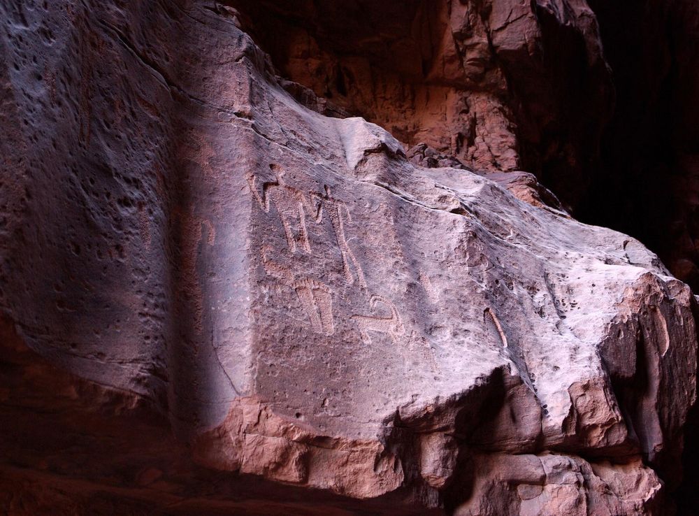 File:Wadi Rum BW 23.JPG - Wikimedia Commons