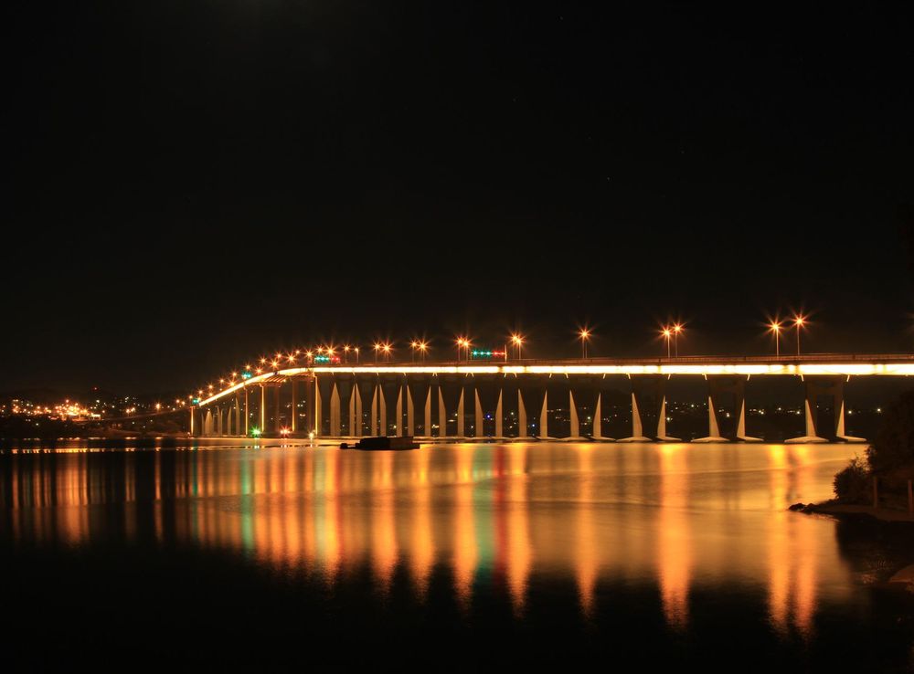File:Tasman Bridge from Western shore.JPG - Wikimedia Commons