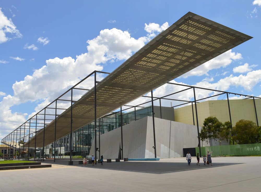 File:Melbourne Museum (217000837).jpeg - Wikimedia Commons