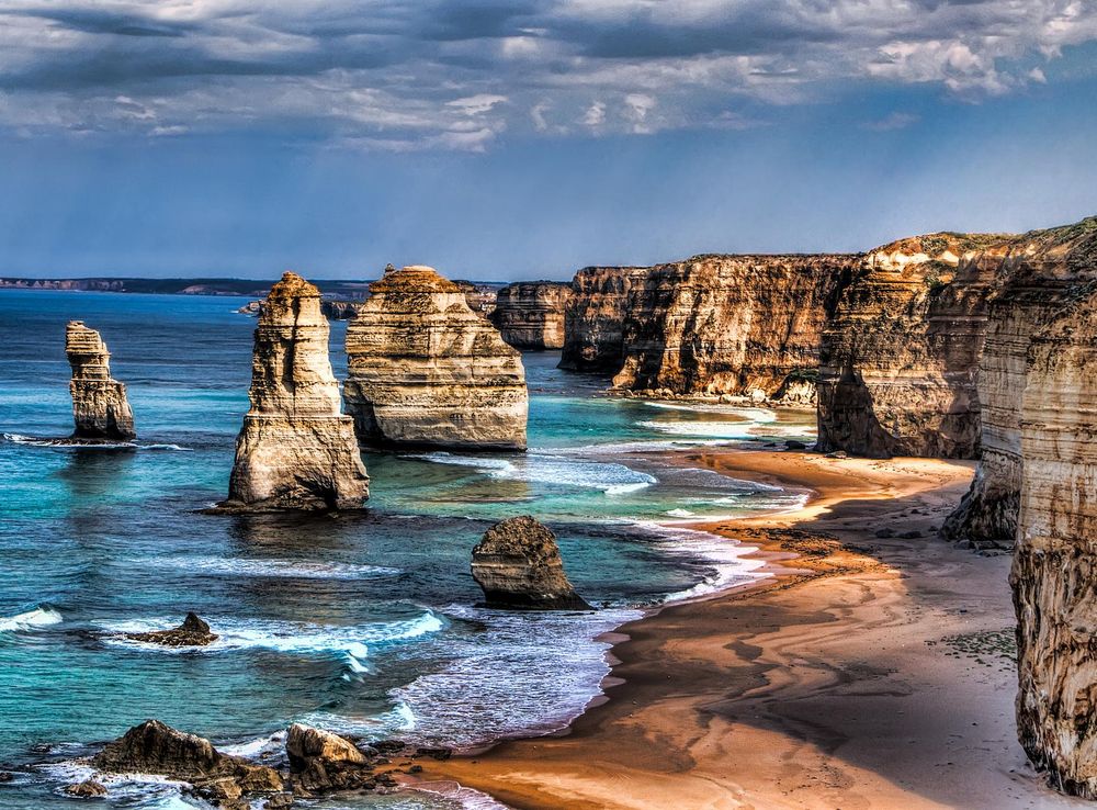 File:12 Apostles (59503498).jpeg - Wikimedia Commons