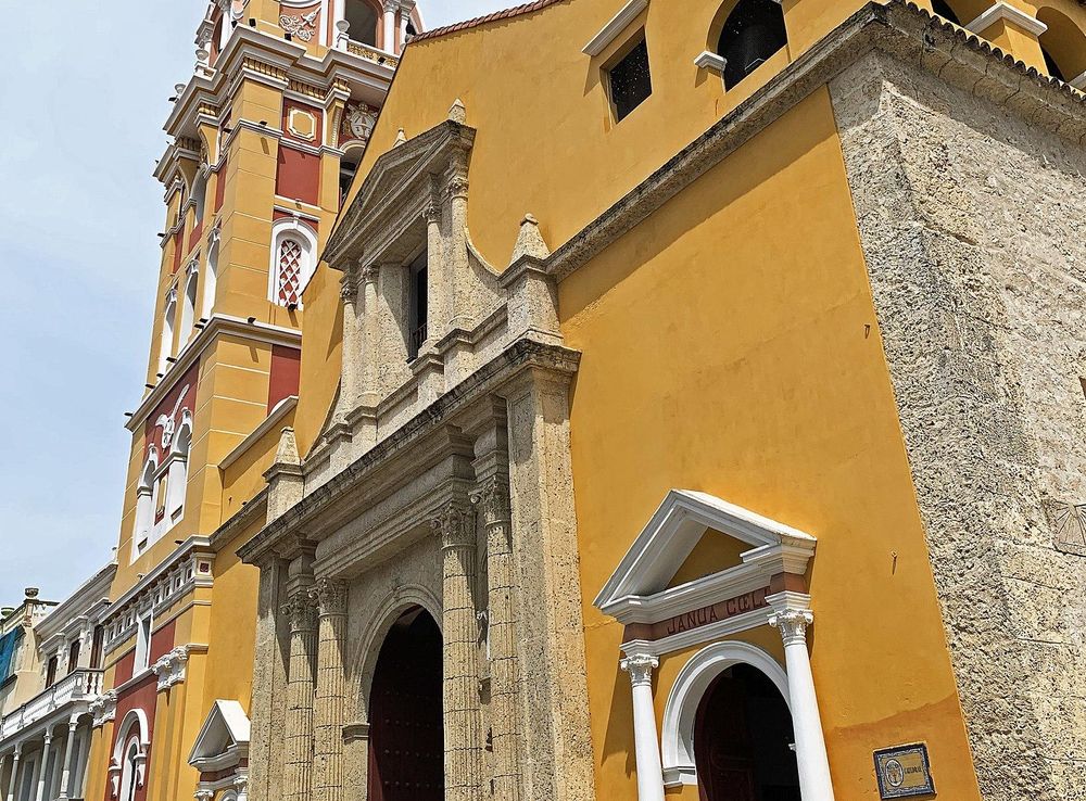 File:Catedral Santa Catalina CTG 11 2019 9980.jpg - Wikimedia Commons