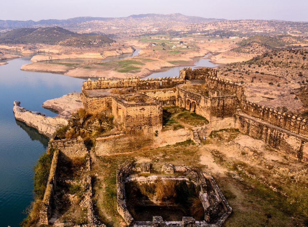 File:Aerial View of Ramkot Fort.JPG - Wikimedia Commons