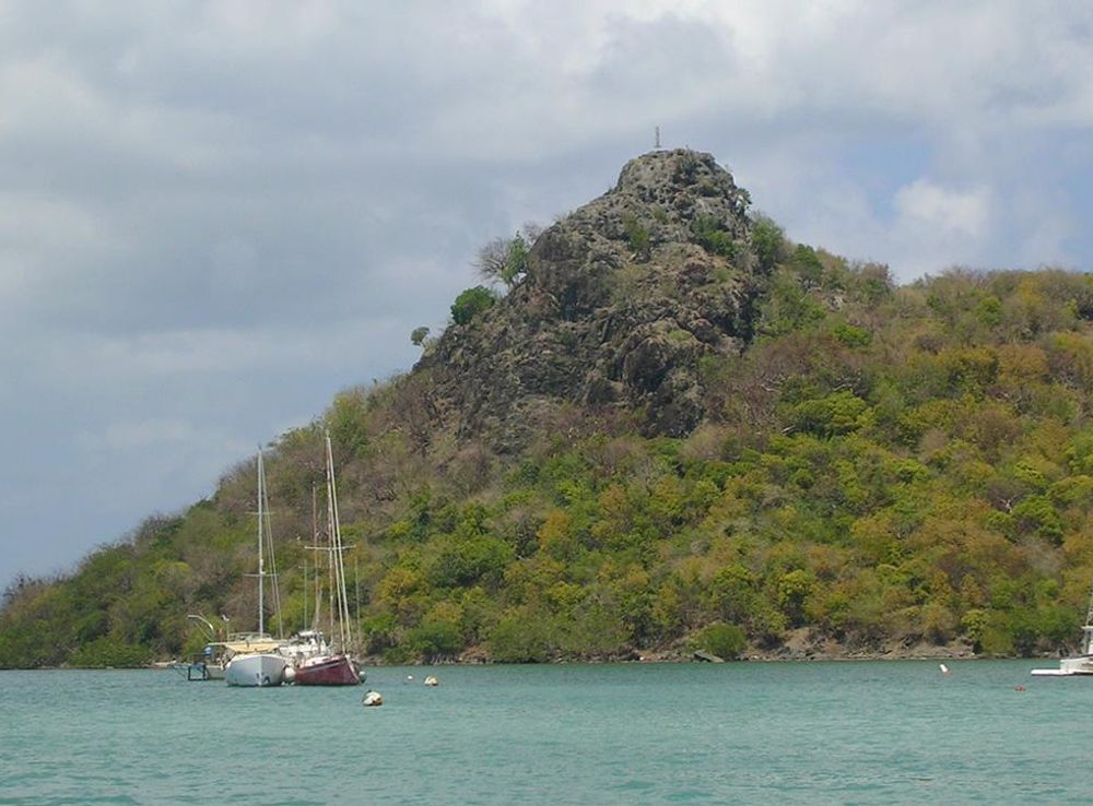 File:St. Martin - Grand Îlet and Fort (8963744532).jpg - Wikimedia Commons