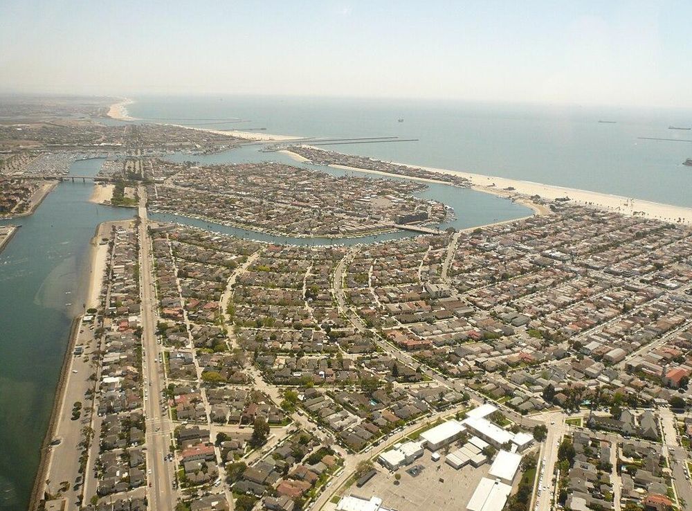 File:Belmont Park-Naples-Peninsula Long Beach California.JPG - Wikimedia  Commons
