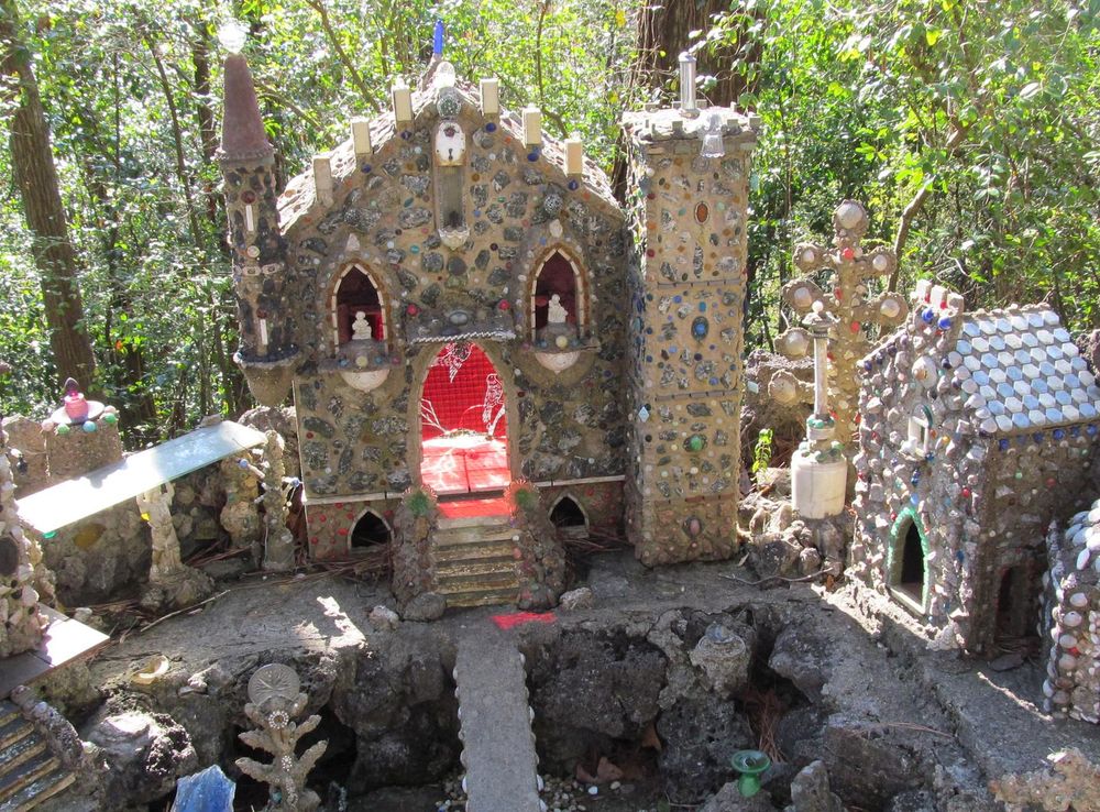 File:The Ave Maria Grotto, St. Bernard Abbey 18.JPG - Wikimedia Commons