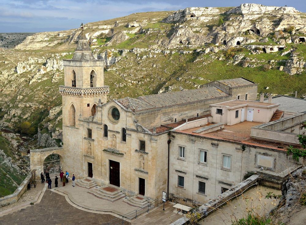 File:Matera - Chiesa di San Pietro caveoso.JPG - Wikipedia