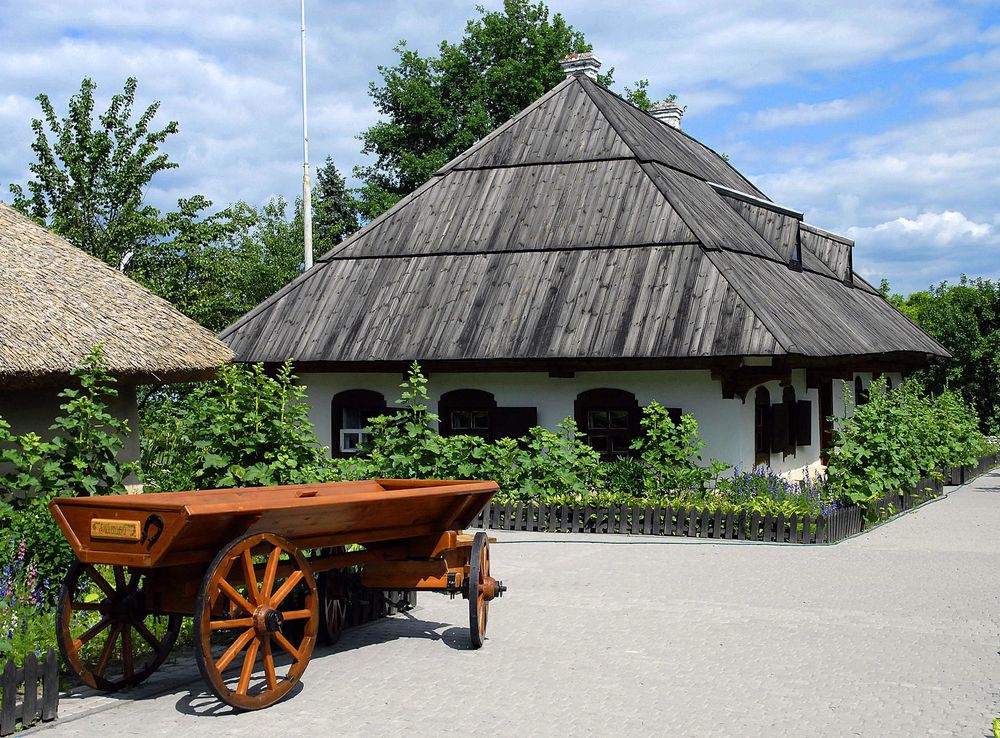 File:Садиба письменника І. П. Котляревського ALX7029 01.JPG - Wikimedia  Commons
