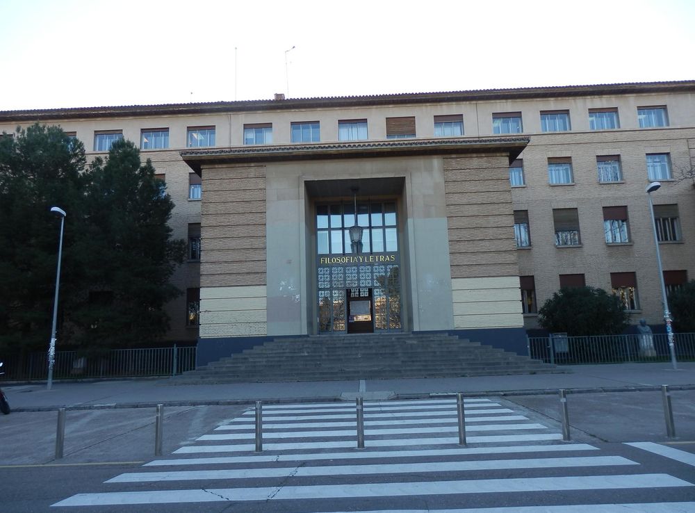 Archivo:Facultad Filosofia Zaragoza 02.jpg - Wikipedia, la enciclopedia  libre