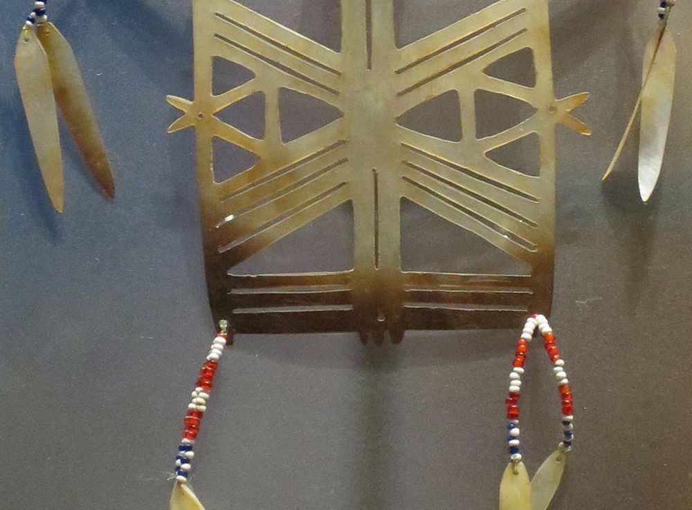 File:Nose pendant, Nendo Island, Santa Cruz Islands, Solomon Islands,  Bishop Museum, D.03063.JPG - Wikimedia Commons