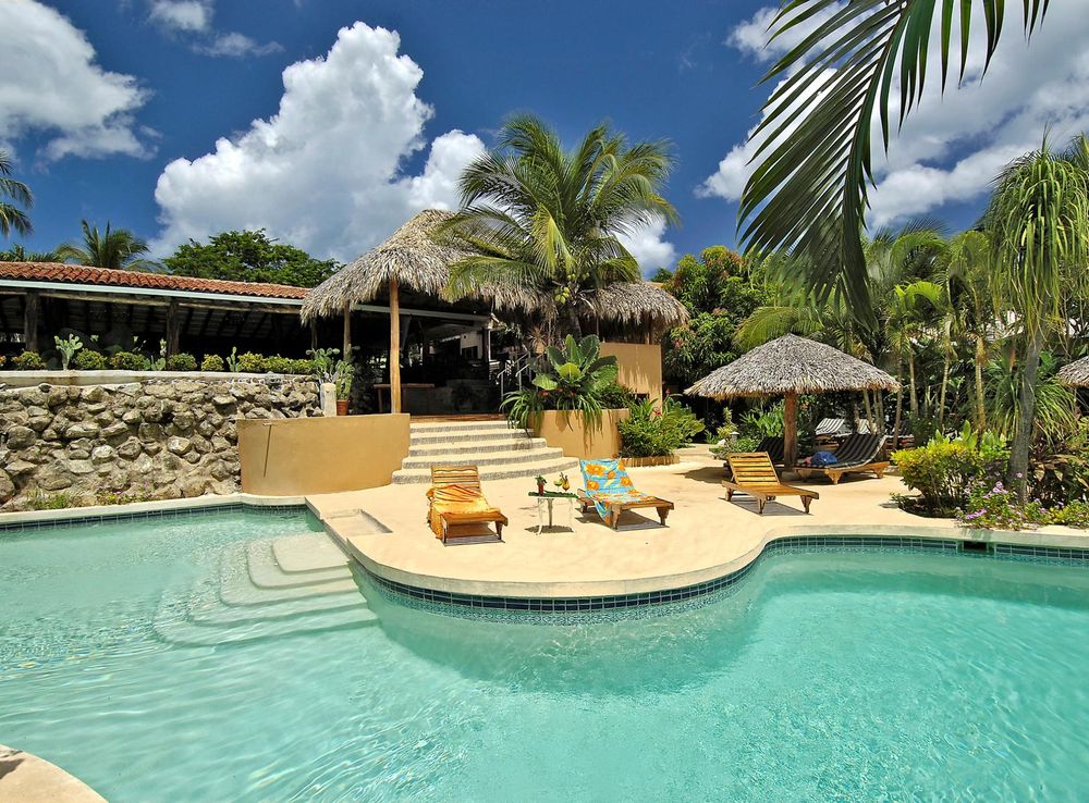File:Jardin del Eden HOtel Tamarindo Costa Rica - panoramio.jpg - Wikimedia  Commons