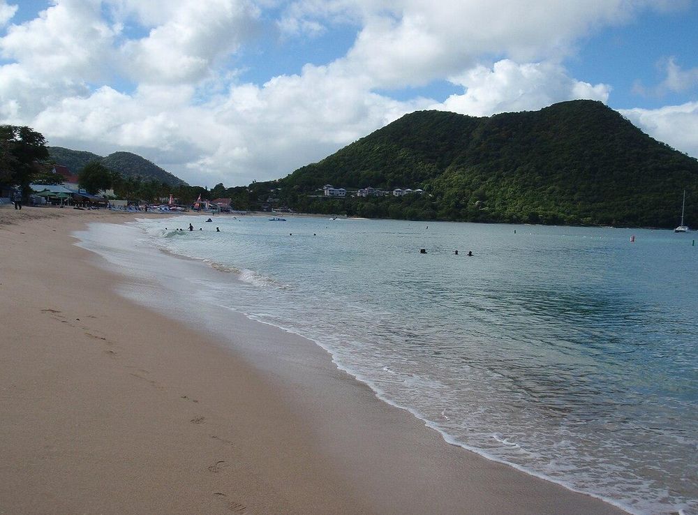 File:Reduit Beach, Rodney Bay, St. Lucia 11.jpg - Wikimedia Commons