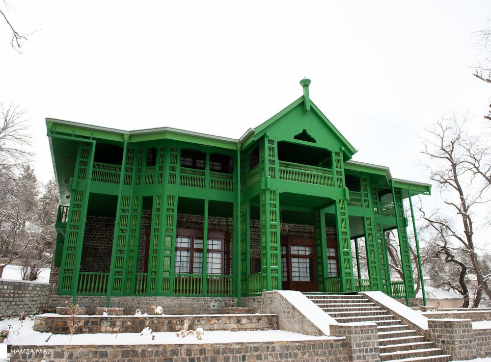 File:Quaid e Azam Residency Ziarat.jpg - Wikipedia