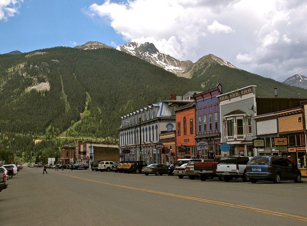 File:Downtown Silverton, Colorado.jpg - Wikimedia Commons