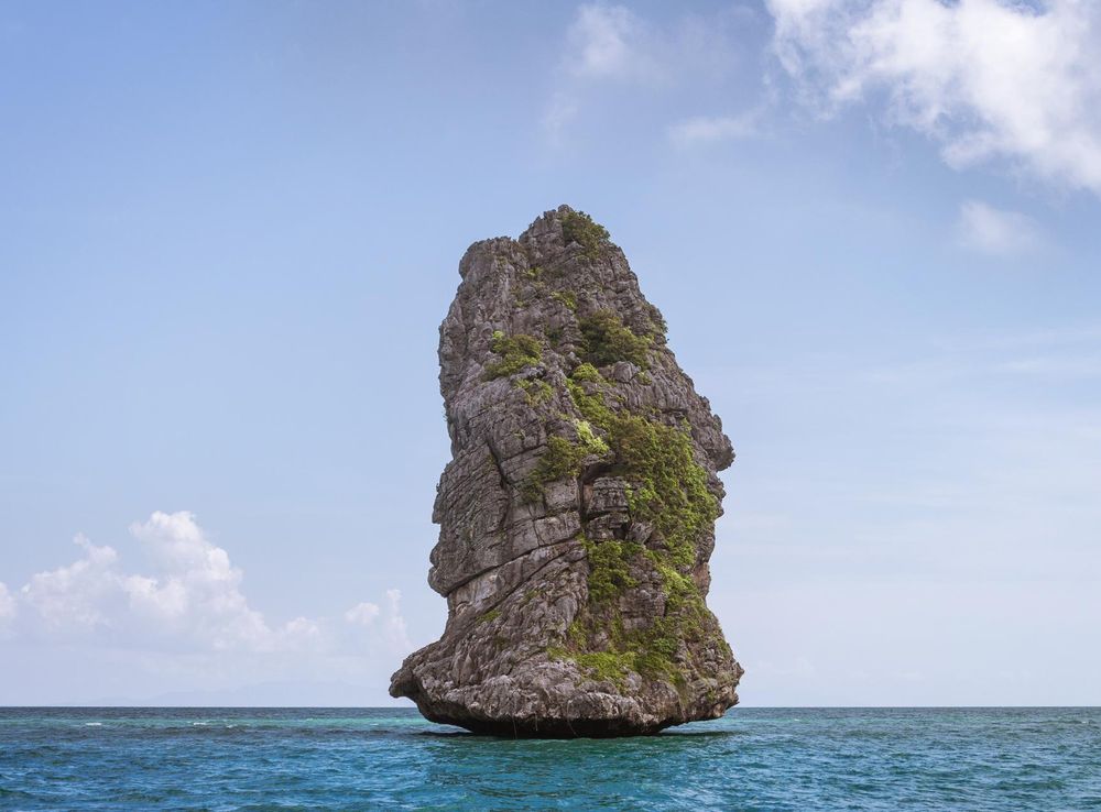 Free Images : beach, sea, coast, rock, ocean, horizon, shore, vacation,  formation, cliff, tower, holiday, bay, island, stack, terrain, golf, cape,  islet, james bond, landform, koh samui, gulf of thailand, kohsamui,  geographical