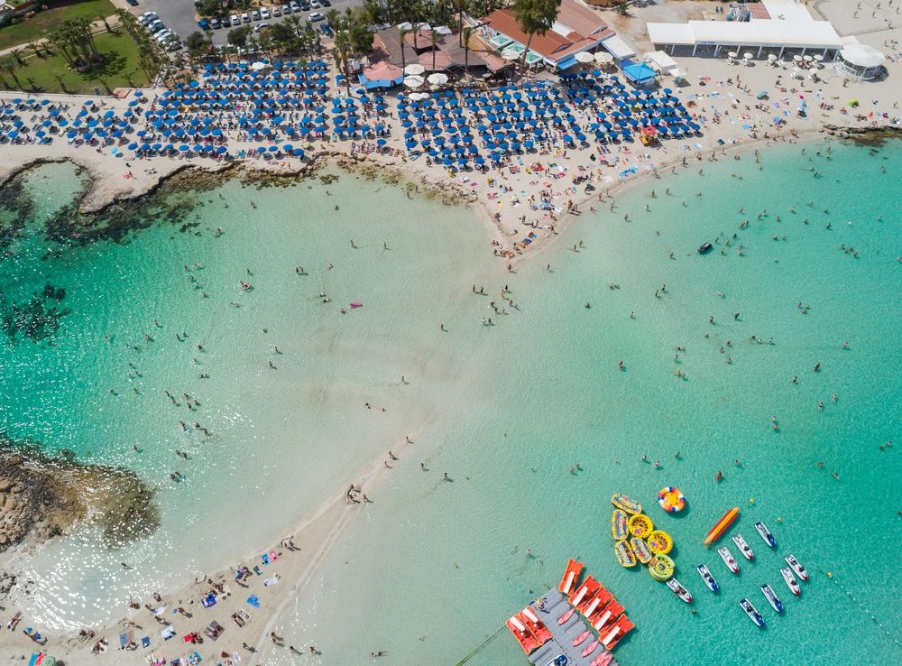 File:Nissi beach Cyprus (43722549671).jpg - Wikimedia Commons