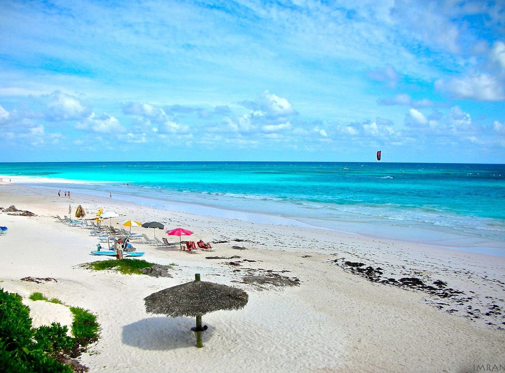 File:Stunning Scene At Harbour Island Eleuthera Bahamas Imran  (55954984).jpeg - Wikimedia Commons