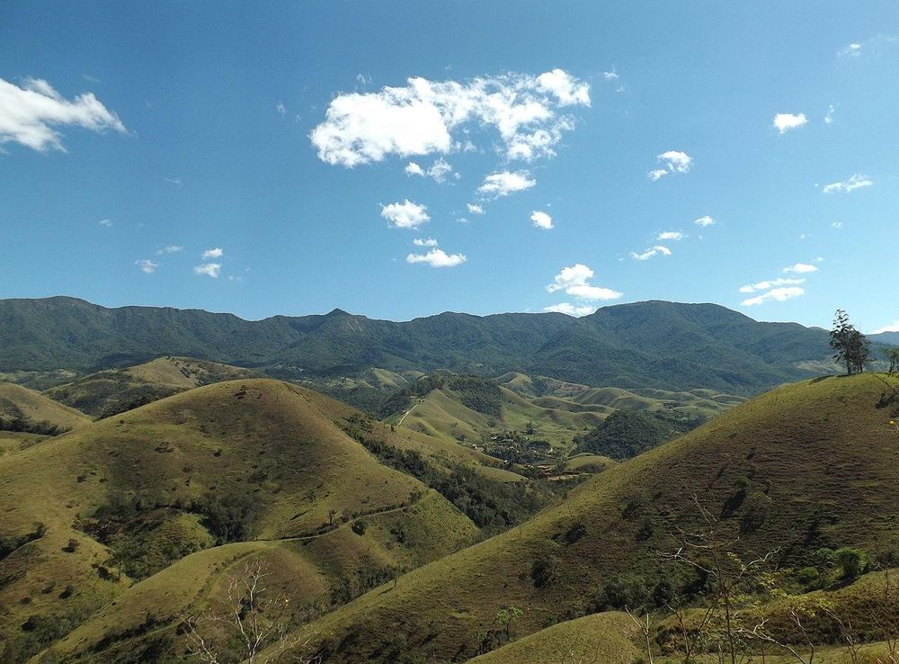 File:Serra Da Mantiqueira.JPG - Wikimedia Commons