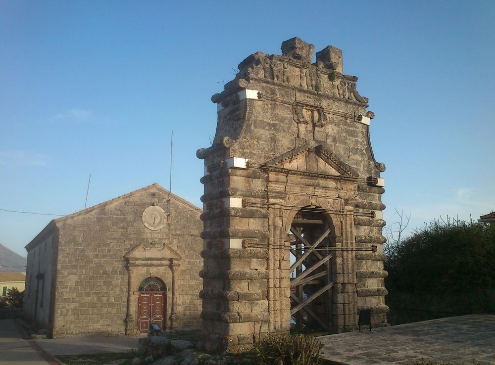 File:Kastro Kefalonia church.JPG - Wikimedia Commons