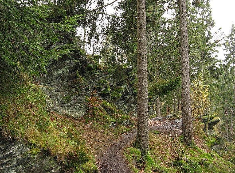 Datei:Eifelsteig Monschau.JPG – Wikipedia
