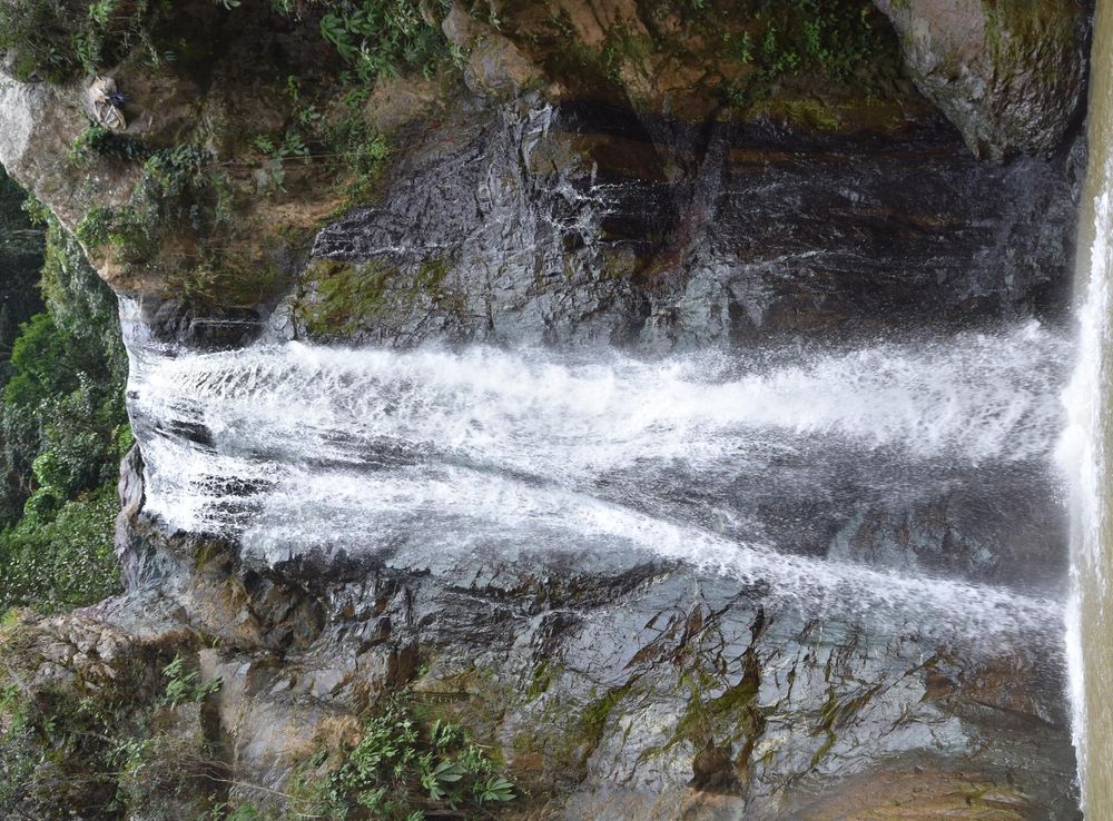 File:Jarabacoa - Río Baiguate 0267.JPG - Wikimedia Commons