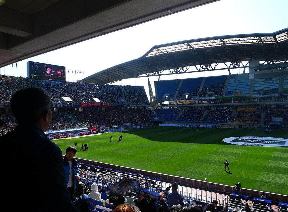 File:Suwon left.JPG - Wikipedia