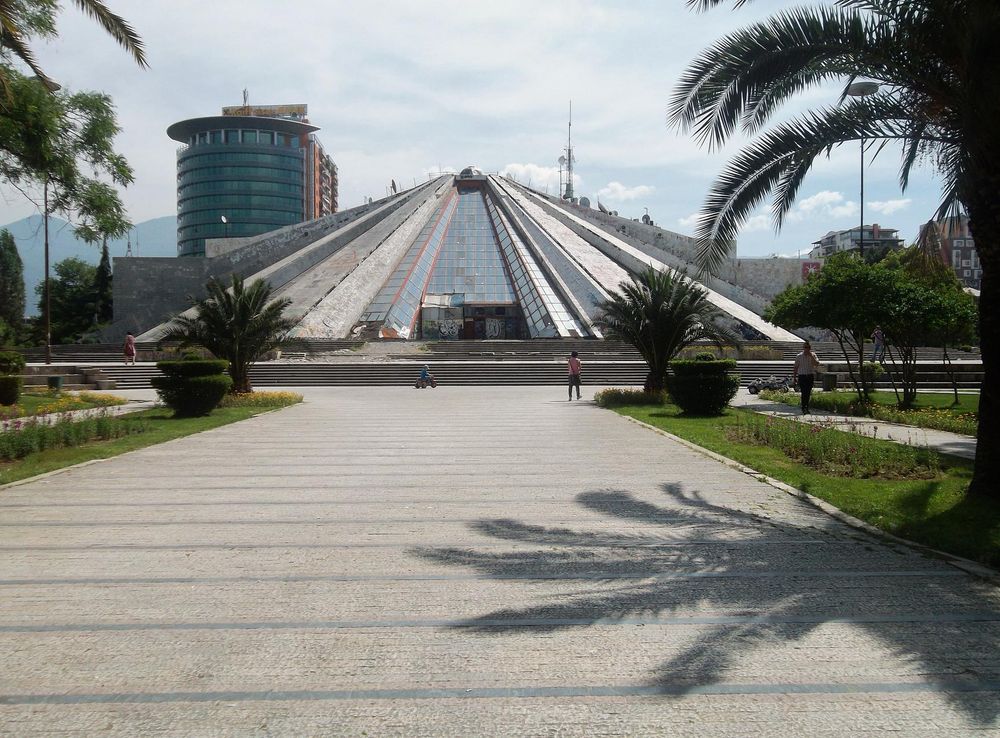 File:Tirana Pyramid.JPG - Wikimedia Commons