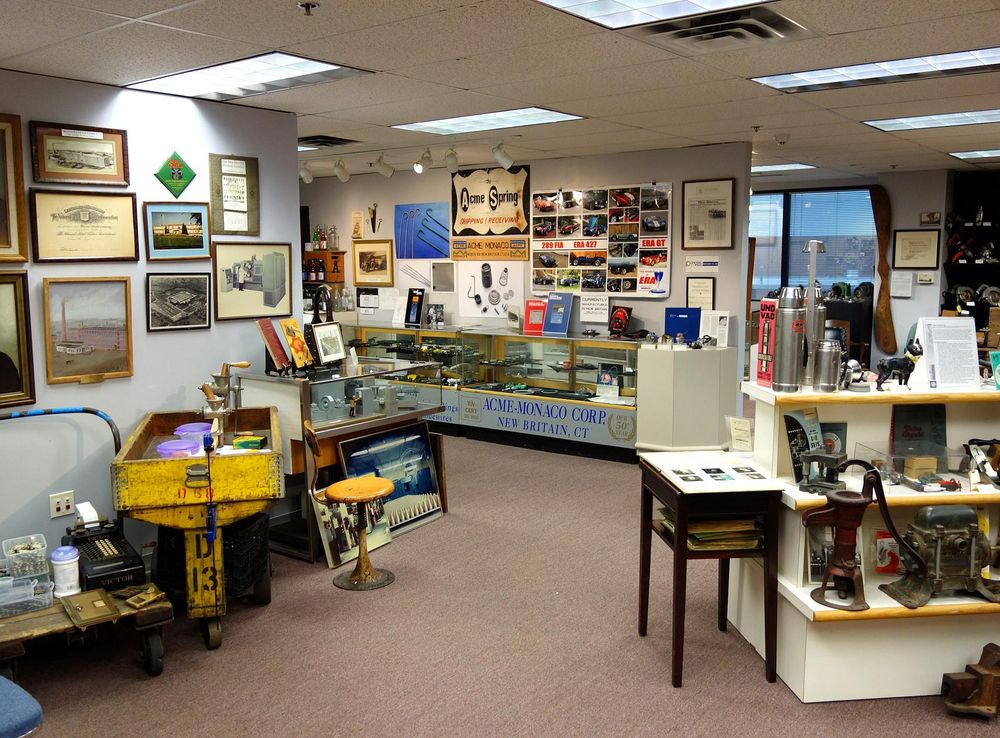 File:Interior view - New Britain Industrial Museum - DSC09903.JPG -  Wikimedia Commons
