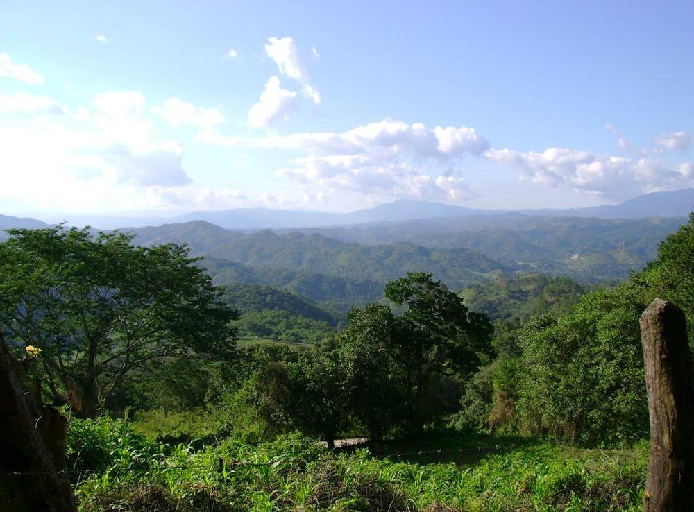 File:Panoramica mescalito.jpg - Wikimedia Commons