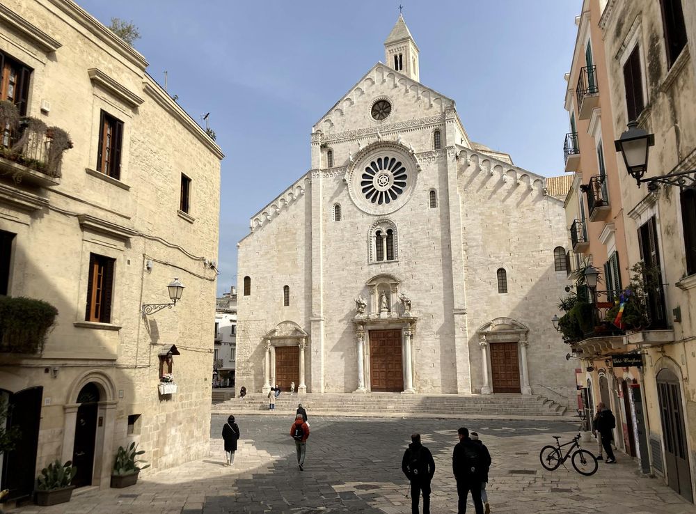 File:Cathedral of San Sabino, Bari.jpg - Wikimedia Commons