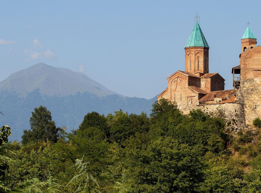 File:Gremi Monastery on the Silk Road. Kakheti, Georgia.jpg - Wikimedia  Commons