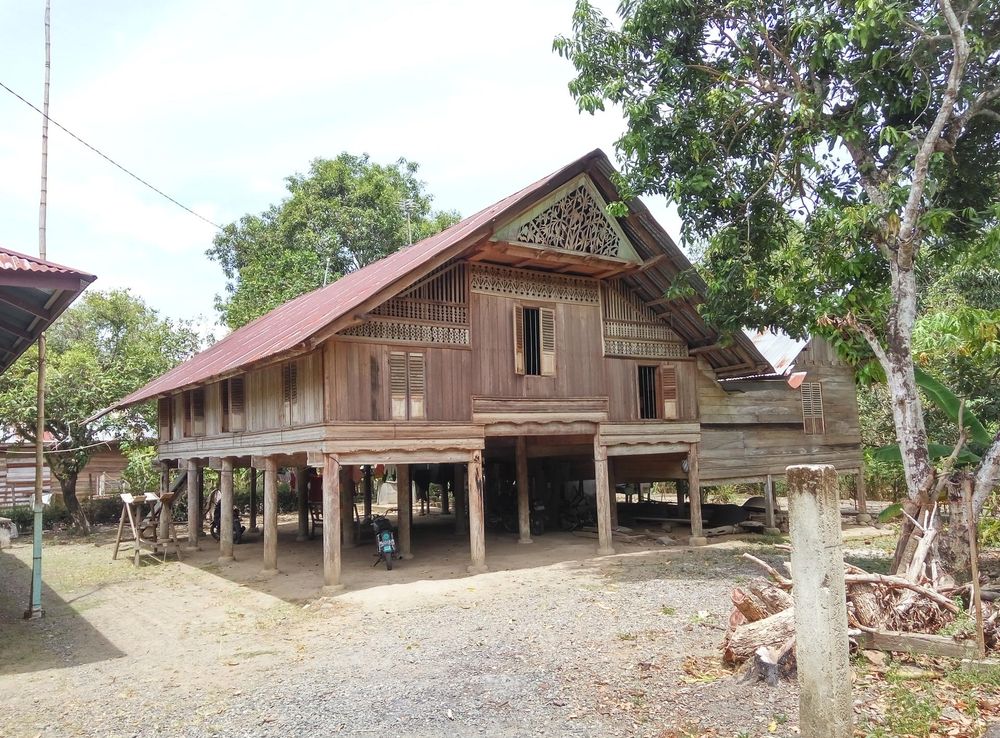 Rumoh Aceh - Wikipedia
