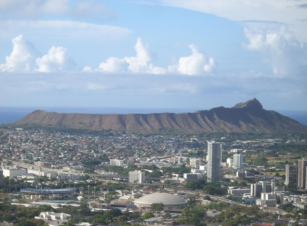 File:Diamond Head Hawaii From Round Top Rd.JPG - Wikipedia