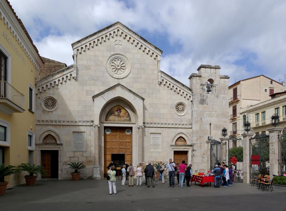 File:Sorrento BW 2013-05-12 09-18-25.JPG - Wikimedia Commons