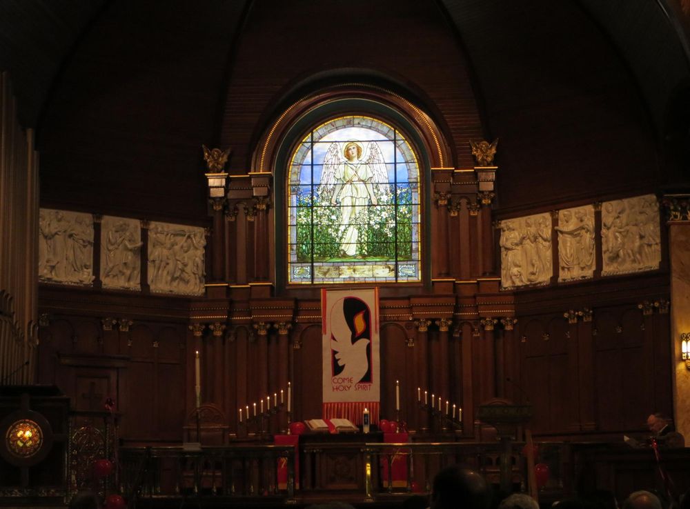 File:20130519 08 St. Lukes Methodist Church, Dubuque, Iowa.jpg - Wikimedia  Commons
