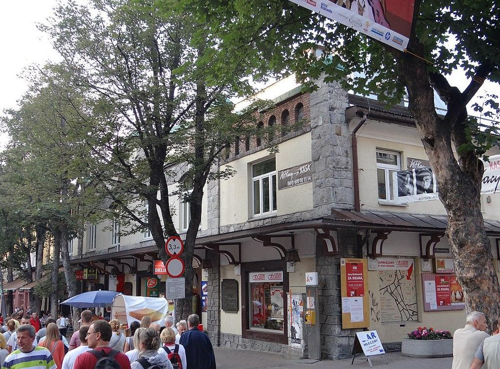 File:Zakopane Krupowki 41 Bazar Polski 01 A-1271 M.JPG - Wikimedia Commons