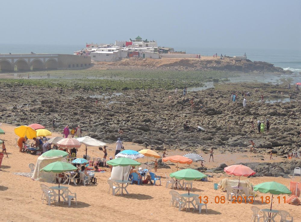File:Ebb Beach Ain Diab (Morocco, Casablanca) - panoramio.jpg - Wikimedia  Commons