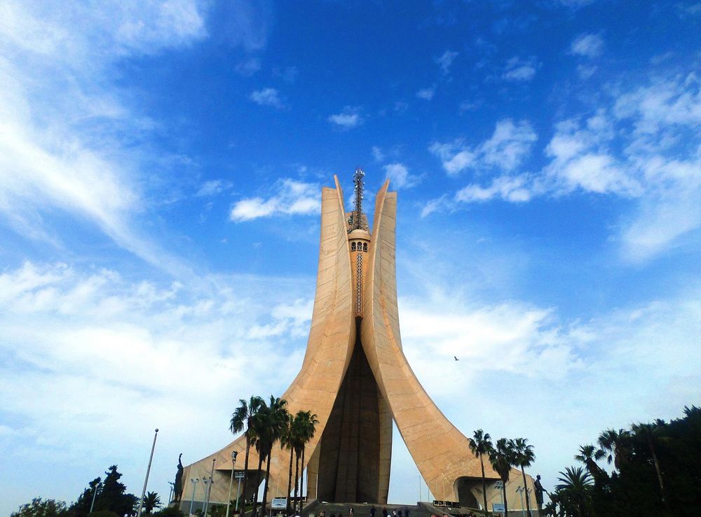 File:Martyrs Memorial. Algiers, Algeria.jpg - Wikimedia Commons