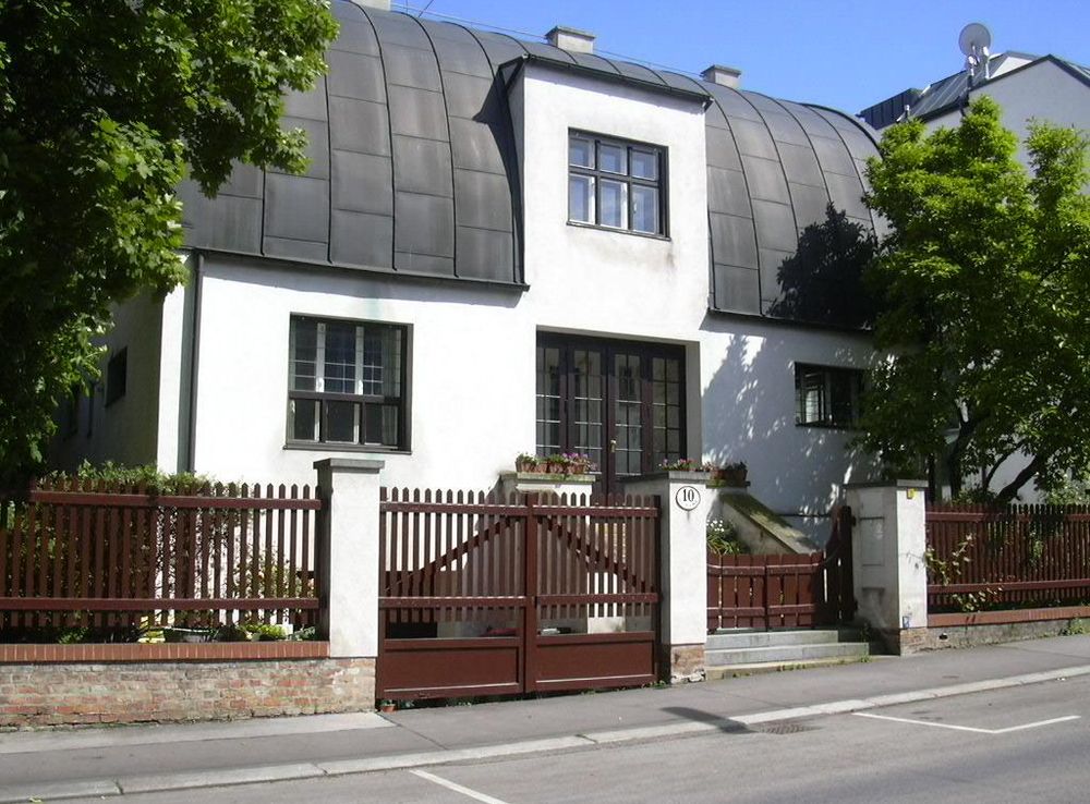 File:Wien Hietzing, St.-Veit-Gasse 10 - 1.JPG - Wikimedia Commons