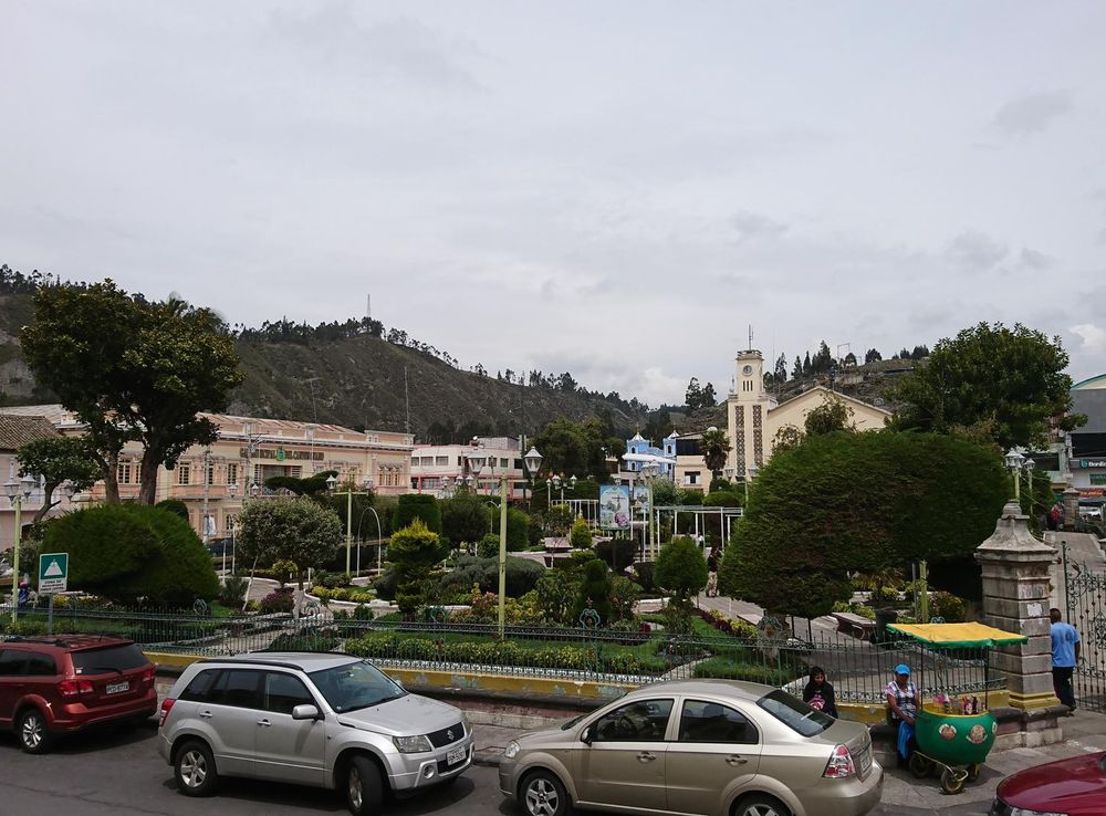 File:Parque Central de Guano, Cimborazo.jpg - Wikimedia Commons